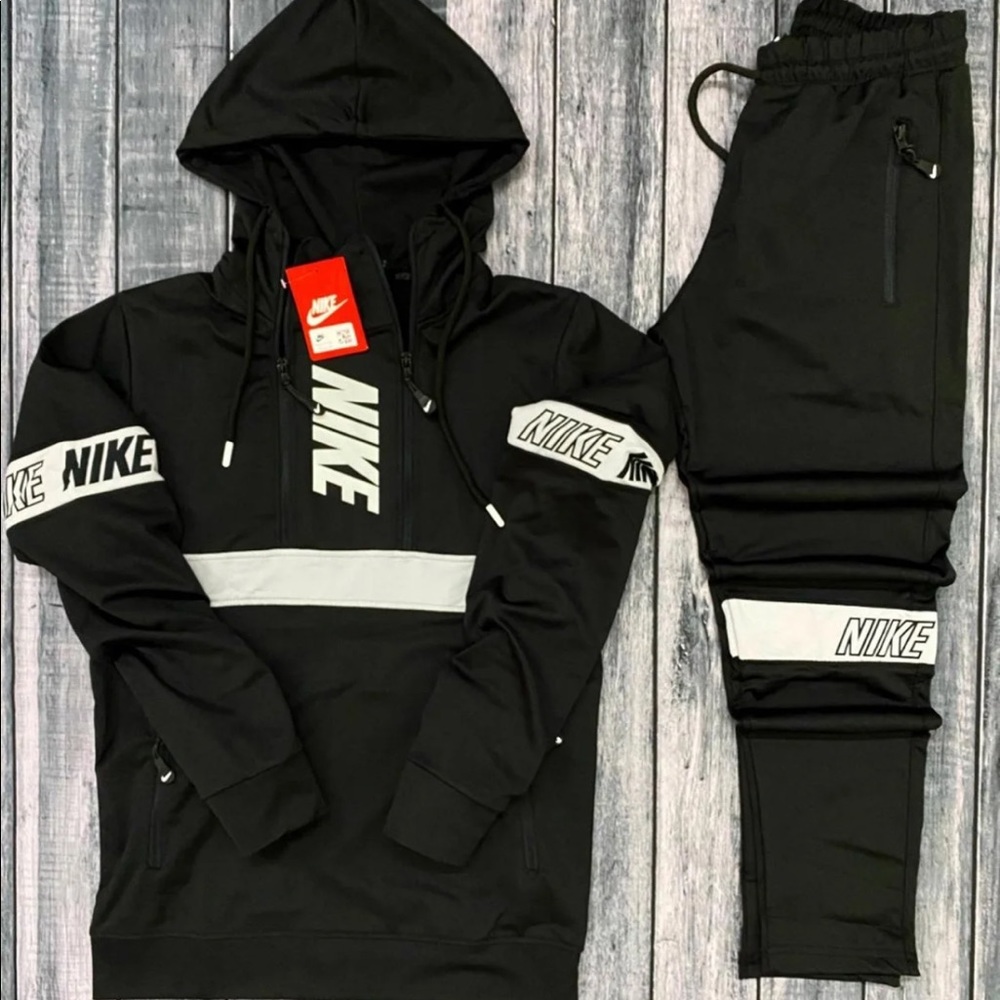 Nike Sweat Suit